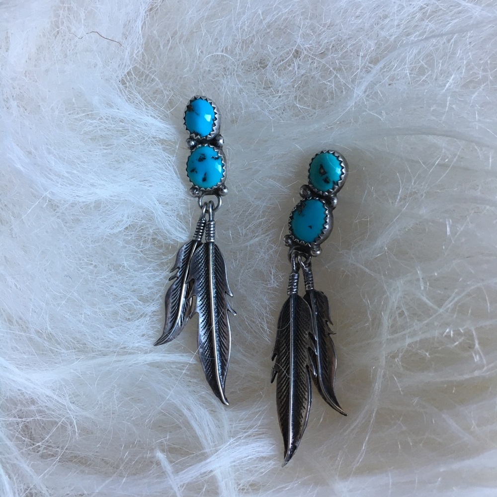 2.5” Dangly Vintage turquoise earrings